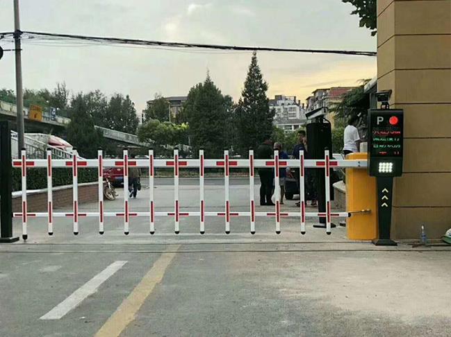车牌识别管理系统智能化产品来袭(图1) 车牌识别管理系统智能化产品来袭(图1)
